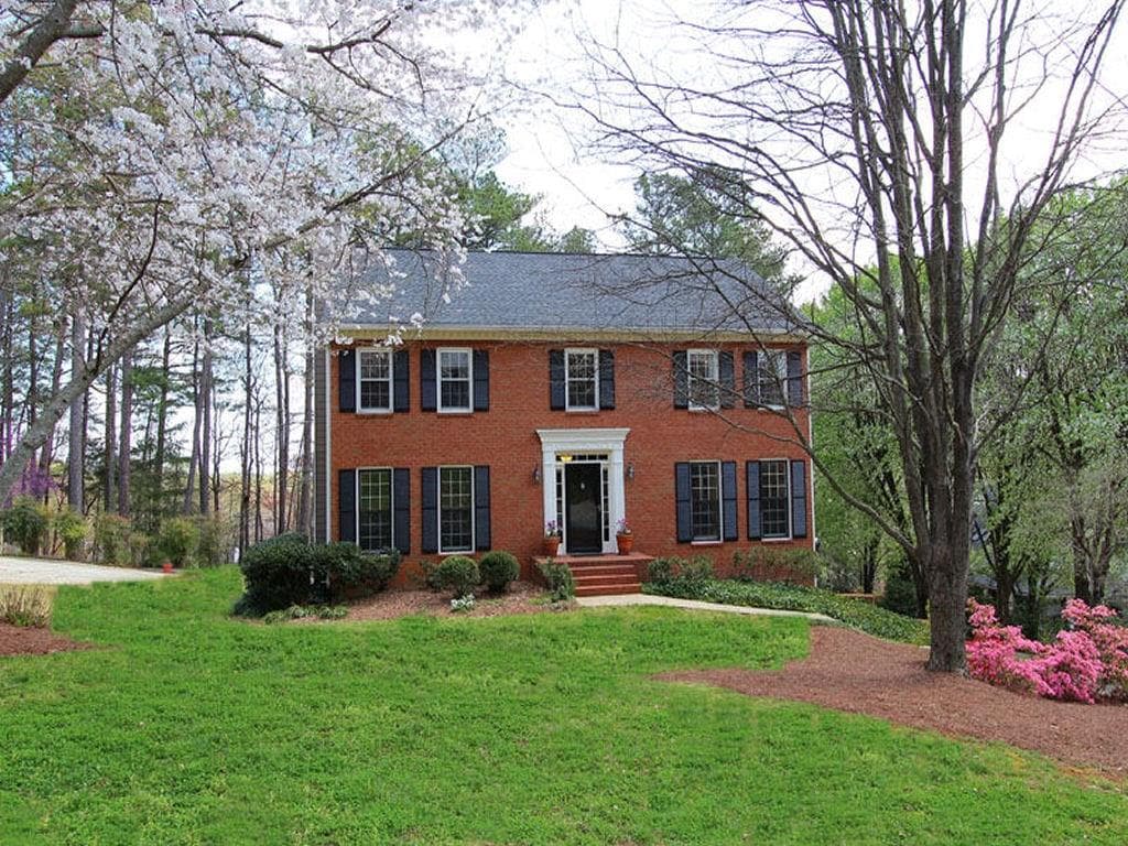 442 Guilford Circle, Marietta, GA 30068 — most recent listing photo