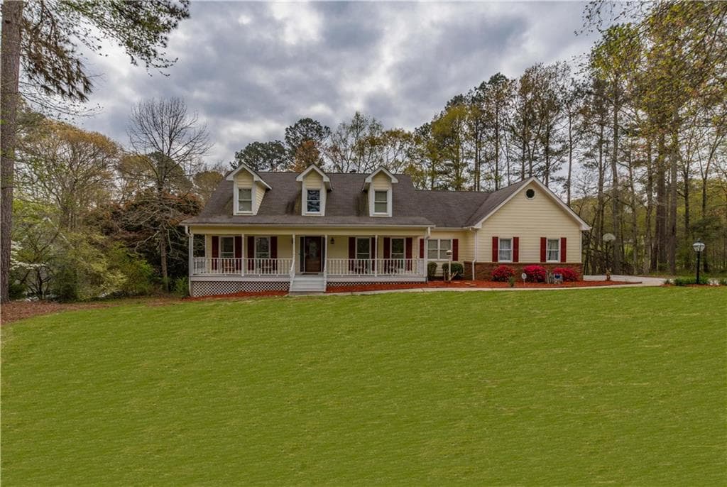 4 bedroom, 2,563 sq ft single family residence sold at 2050 Lyda Lane, Loganville, GA 30052