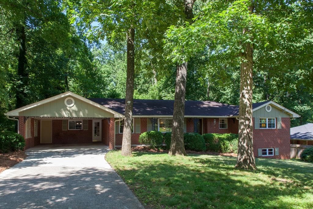 4 bedroom, 2,118 sq ft single family residence sold at 2418 Caladium Drive, Atlanta, GA 30345