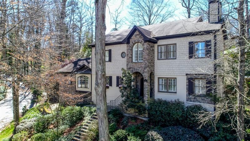 5 bedroom, 3,238 sq ft single family residence sold at 701 Mountain Drive, Atlanta, GA 30342