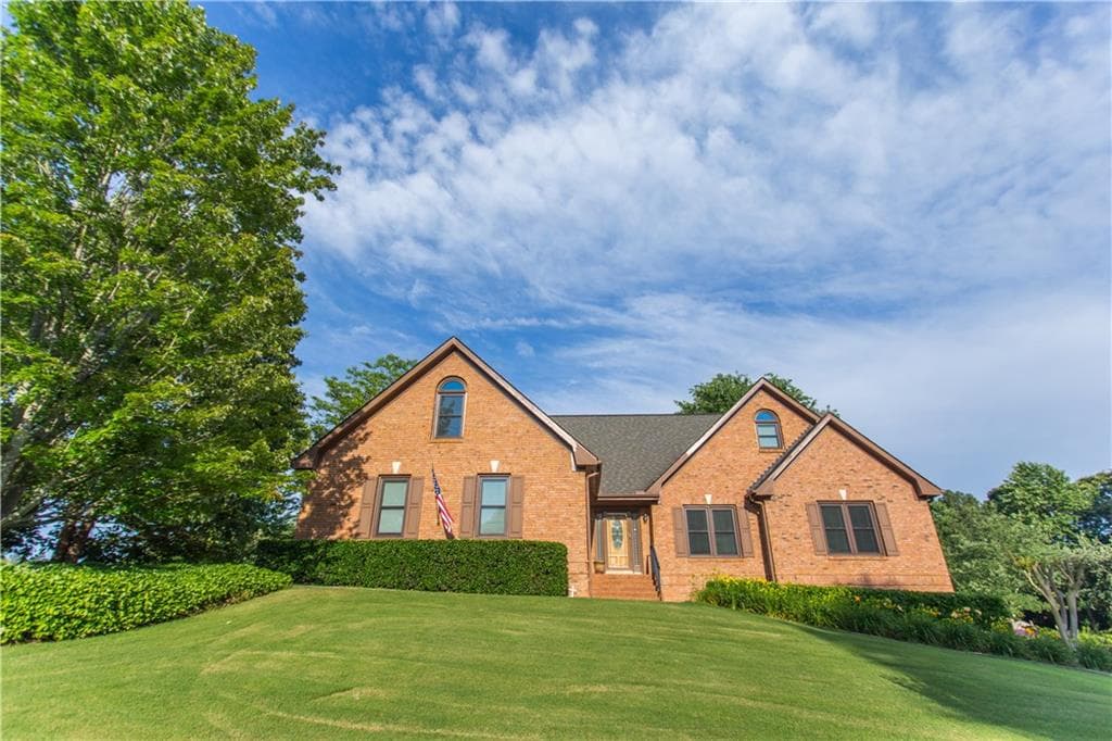 3 bedroom, 2,905 sq ft single family residence sold at 3865 Doc Elinburg Lane, Buford, GA 30619
