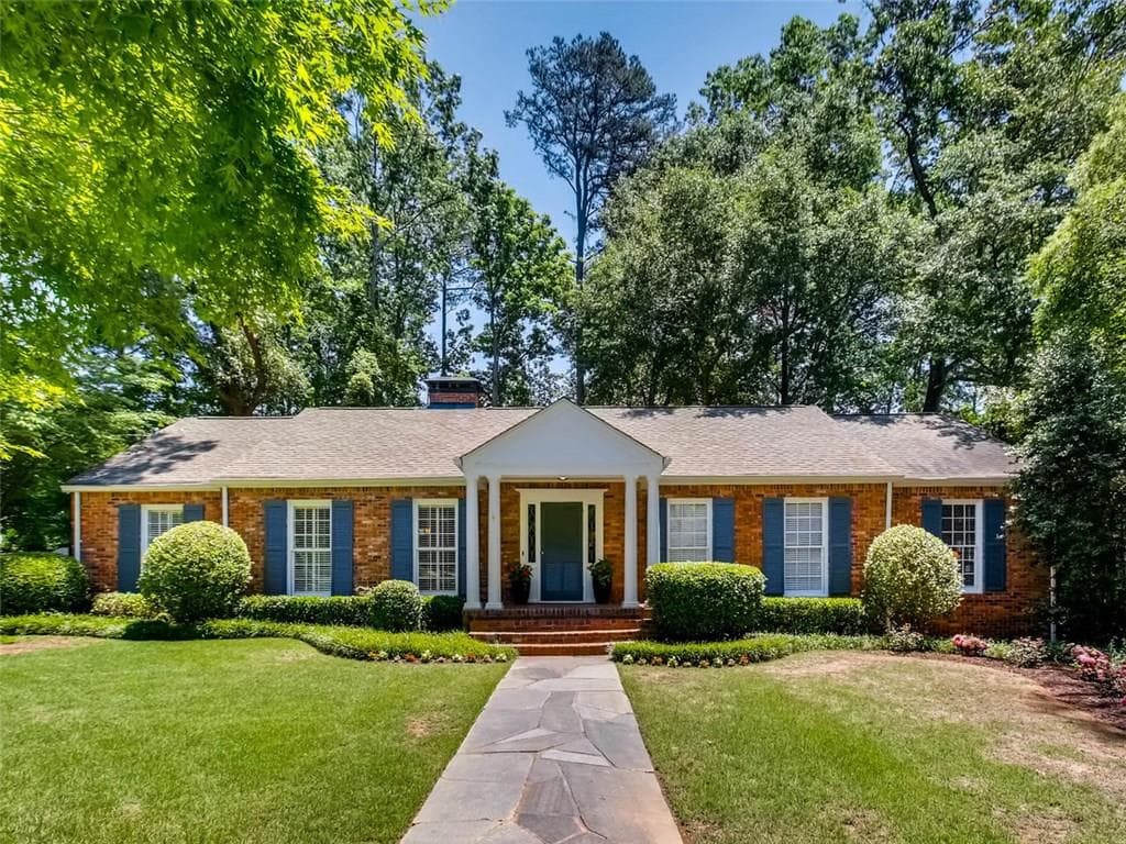 5 bedroom, 2,354 sq ft single family residence sold at 3235 Argonne Drive, Atlanta, GA 30305