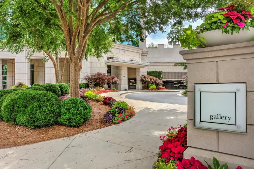 2 bedroom, 1,389 sq ft condominium sold at 2795 Peachtree Road 2003, Atlanta, GA 30305