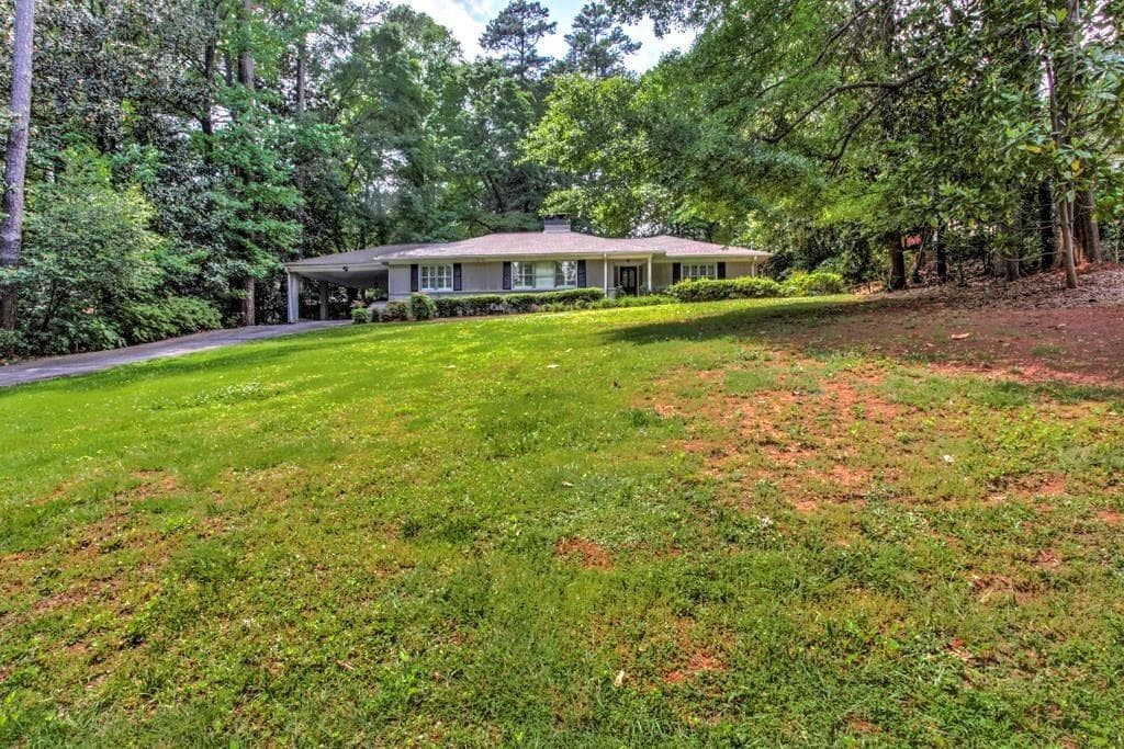 single family residence sold at 4904 Lake Forrest Drive, Atlanta, GA 30342