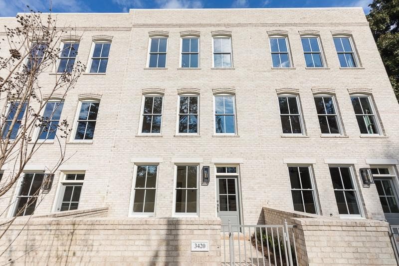 3 bedroom, 2,277 sq ft townhouse sold at 3420 Landen Pine Court 10, Atlanta, GA 30305