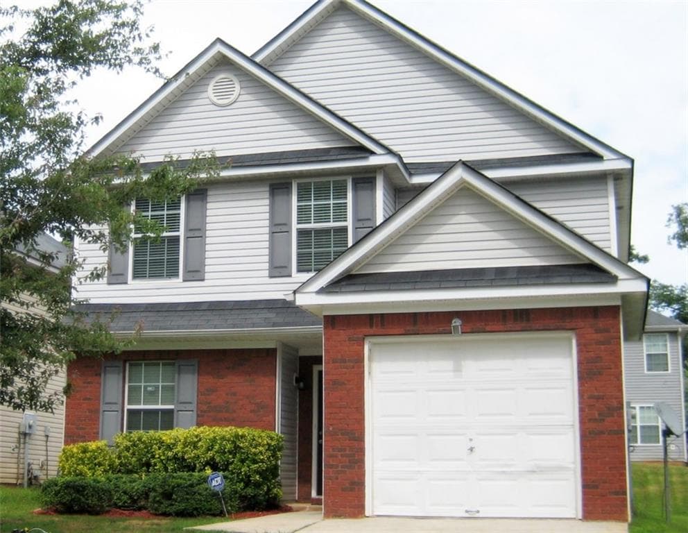3 bedroom single family residence sold at 720 Wood Bend Court, Riverdale, GA 30296