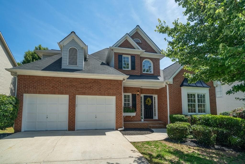 6 bedroom, 4,452 sq ft single family residence sold at 1894 Fox Chapel Drive, Smyrna, GA 30080