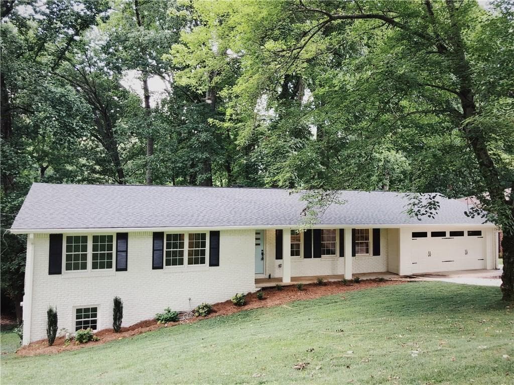 4 bedroom, 2,703 sq ft single family residence sold at 2125 Briarwillow Drive, Atlanta, GA 30345