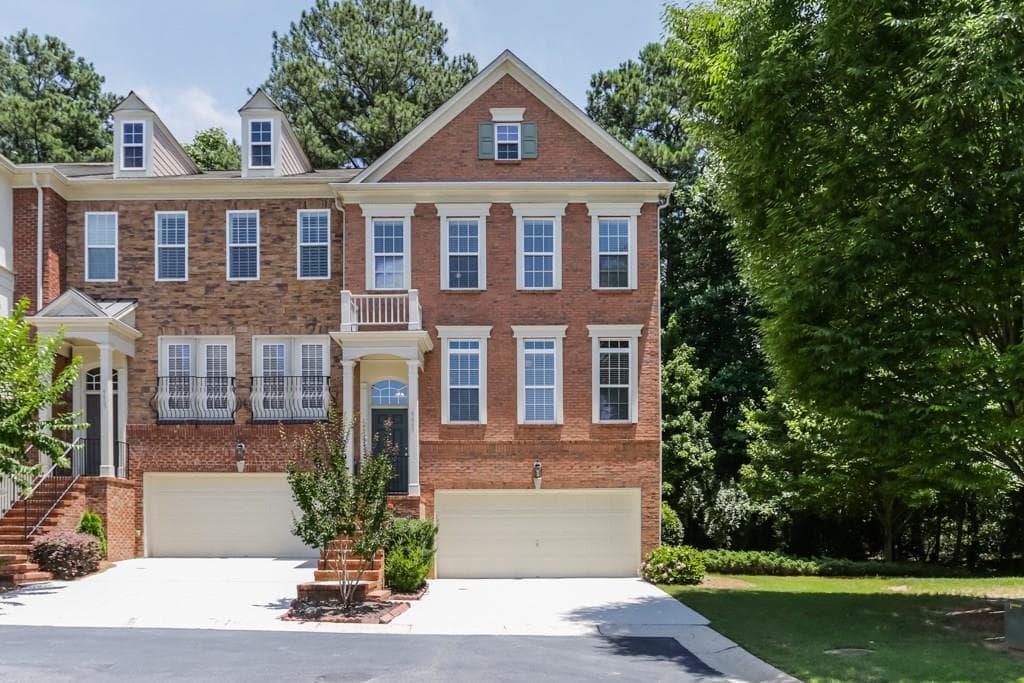 4 bedroom, 2,382 sq ft condominium sold at 4667 Wehunt Commons Drive, Smyrna, GA 30082