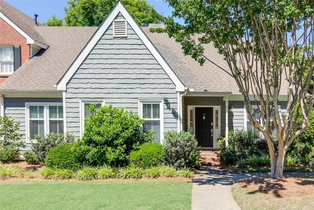 3 bedroom, 2,599 sq ft townhouse sold at 23 Vernon Glen Court, Atlanta, GA 30338