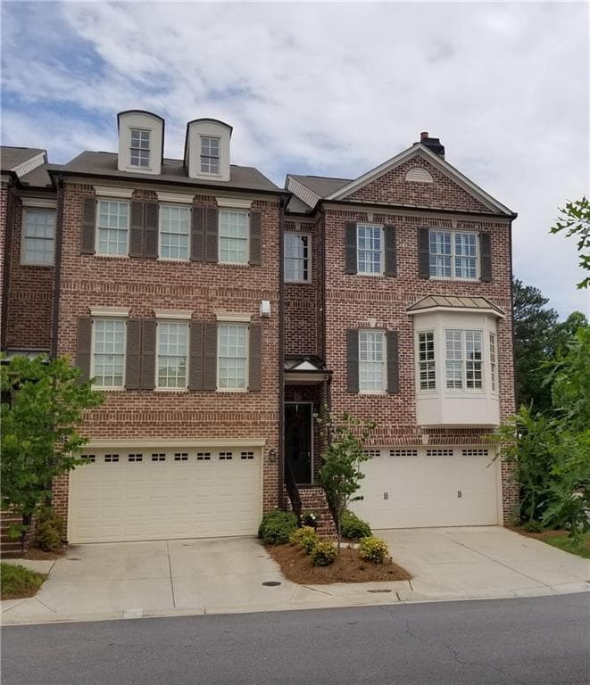 4 bedroom, 2,391 sq ft townhouse sold at 555 Rose Garden Lane, Alpharetta, GA 30009