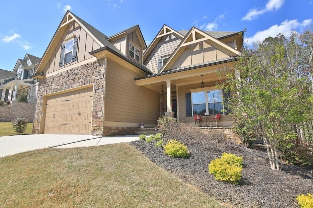 5 bedroom, 4,404 sq ft single family residence sold at 724 Double Branches Lane, Dallas, GA 30132