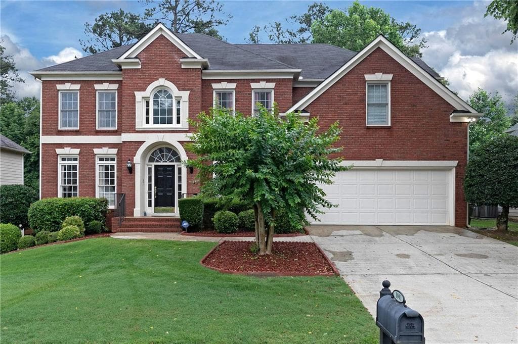 5 bedroom, 4,583 sq ft single family residence sold at 1061 Queensgate Drive, Smyrna, GA 30082