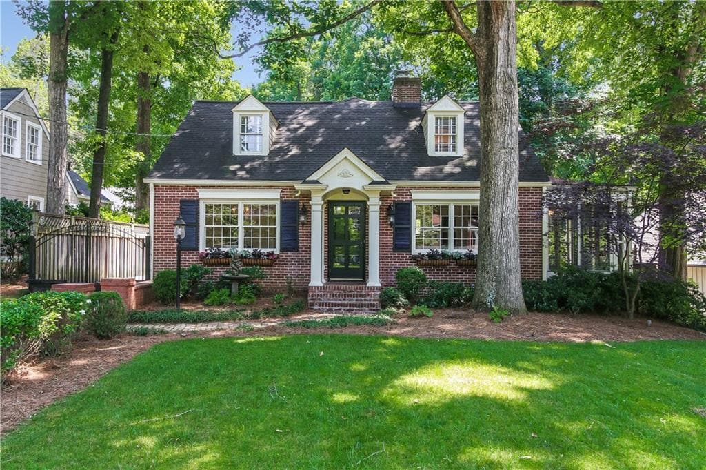 4 bedroom, 3,849 sq ft single family residence sold at 277 Alberta Drive, Atlanta, GA 30305