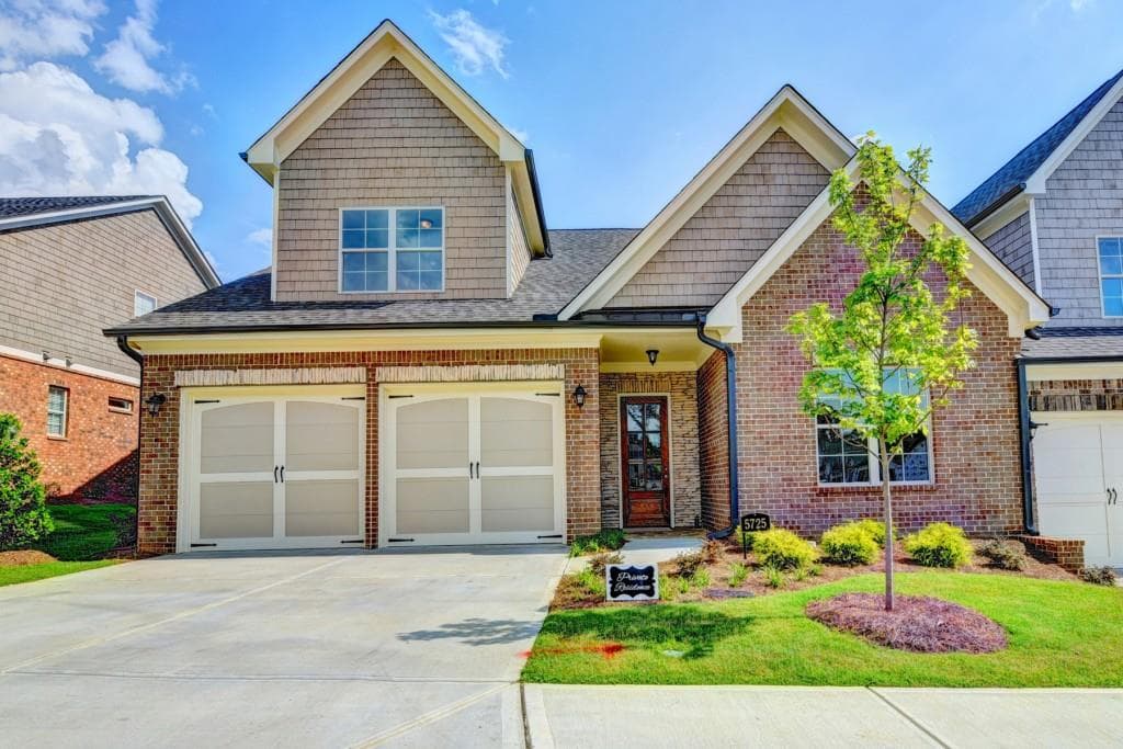 3 bedroom, 2,305 sq ft condominium sold at 5725 Overlook Station Drive, Suwanee, GA 30024