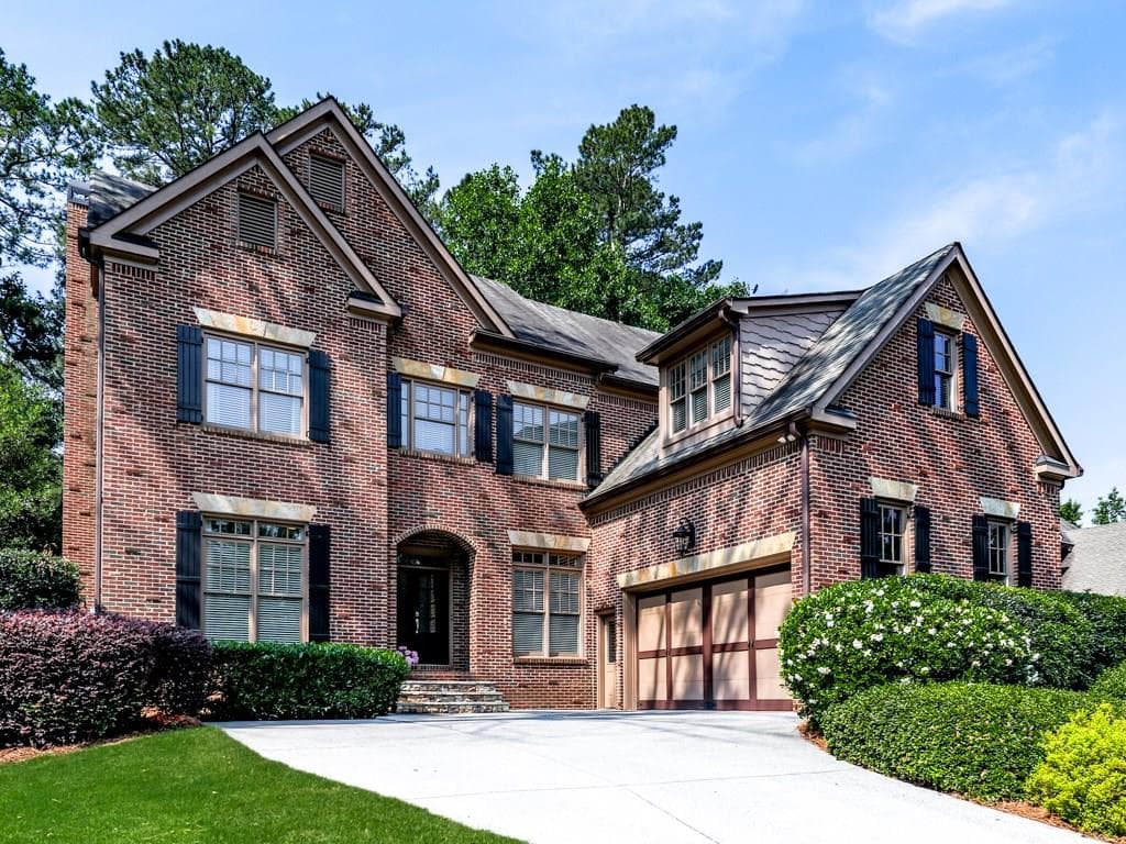 4 bedroom, 3,991 sq ft single family residence sold at 3335 Switchbark Lane, Alpharetta, GA 30022