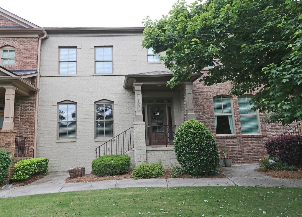 3 bedroom, 2,224 sq ft townhouse sold at 3953 Savannah Square Street, Suwanee, GA 30024
