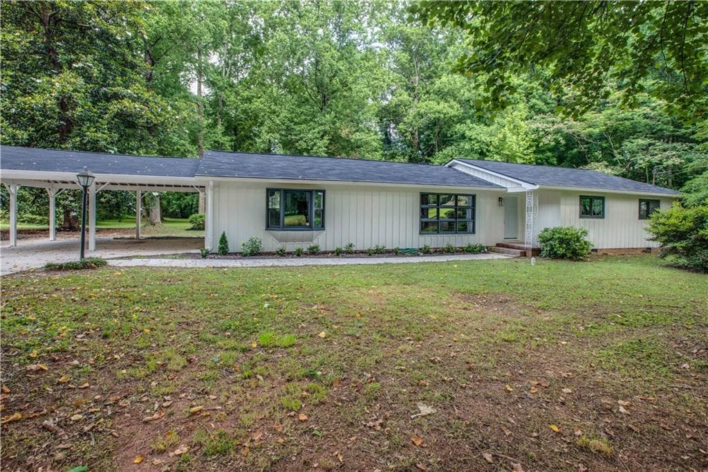 3 bedroom, 1,867 sq ft single family residence sold at 825 Flagler Circle, Smyrna, GA 30080
