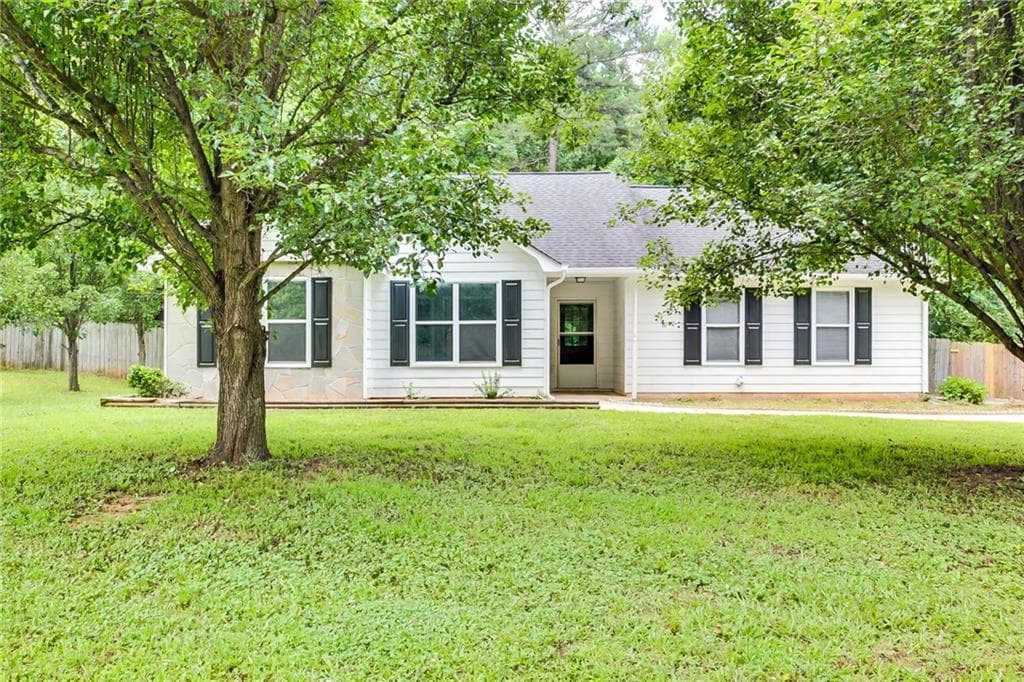 35 Peachtree Way, Newnan, GA 30265 — most recent listing photo
