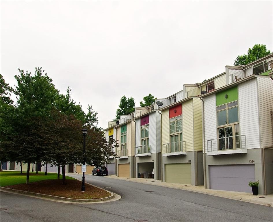 1384 Stirling Circle, Atlanta, GA 30318 — most recent listing photo