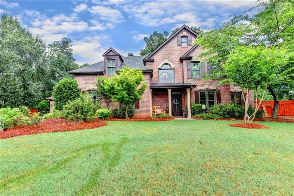 4 bedroom, 3,226 sq ft single family residence sold at 4655 Waterford Drive, Suwanee, GA 30024