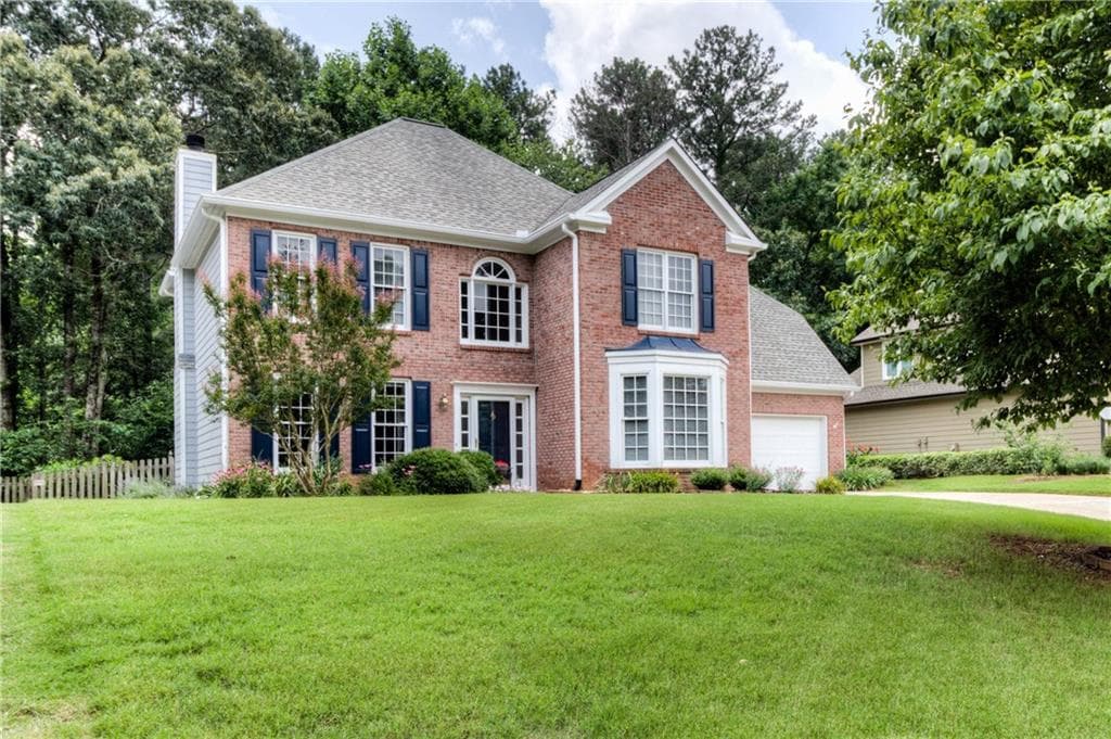 4 bedroom, 2,552 sq ft single family residence sold at 595 Willowbrook Run, Alpharetta, GA 30022