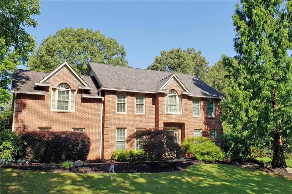 4 bedroom, 2,731 sq ft single family residence sold at 100 Parkerwood Way, Alpharetta, GA 30022