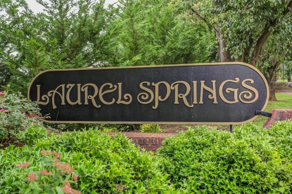 2 bedroom, 1,015 sq ft townhouse sold at 5031 David Place, Smyrna, GA 30082