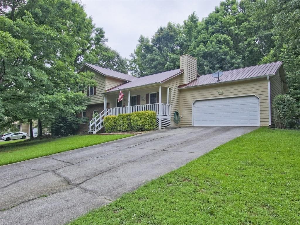 4 bedroom, 1,991 sq ft single family residence sold at 2461 Whitebluff Way, Buford, GA 30519