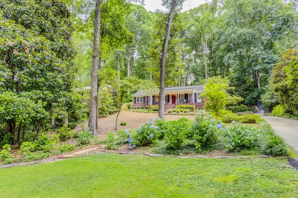3 bedroom, 2,008 sq ft single family residence sold at 375 Forest Hills Drive, Atlanta, GA 30342