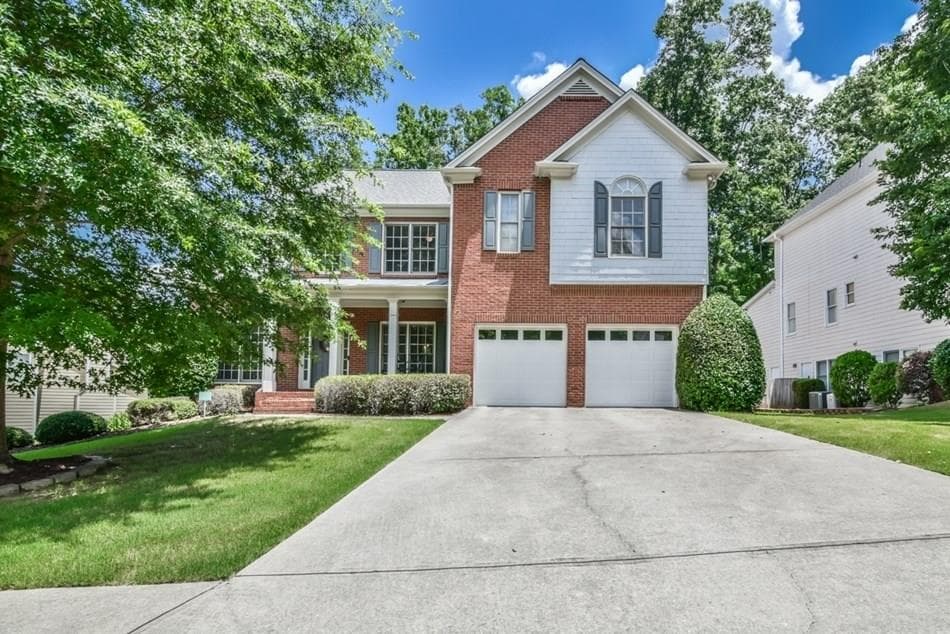 5 bedroom, 4,291 sq ft single family residence sold at 3757 Hickory Manor Drive, Suwanee, GA 30024