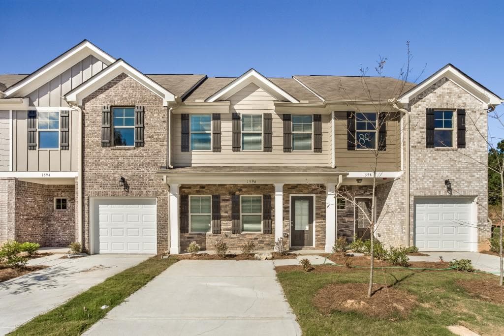 1947 Old Dogwood 61, Jonesboro, GA 30238 — most recent listing photo
