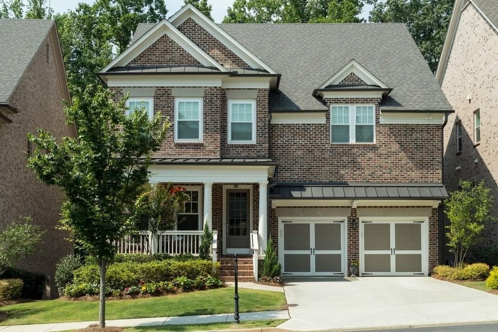 6 bedroom, 3,486 sq ft single family residence sold at 3570 STRATH Drive, Alpharetta, GA 30005