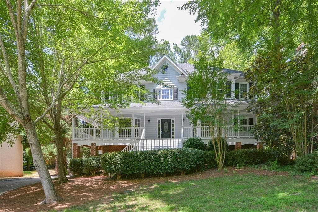 4 bedroom, 3,770 sq ft single family residence sold at 1704 Indian Ridge Drive, Woodstock, GA 30189