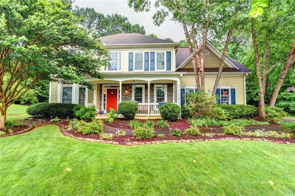 4 bedroom, 2,848 sq ft single family residence sold at 34 Walnut Grove Court, Suwanee, GA 30024