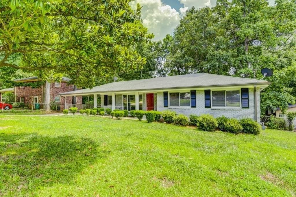 3 bedroom, 1,466 sq ft single family residence sold at 2403 Whites Mill Lane, Decatur, GA 30032