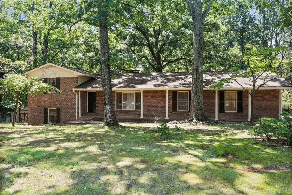 9325 Scott Road, Roswell, GA 30076 — most recent listing photo