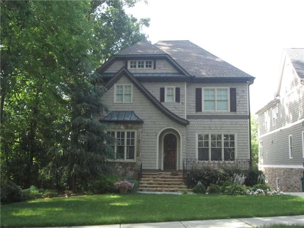 5 bedroom, 3,302 sq ft single family residence sold at 3580 S Sherwood Road, Smyrna, GA 30082