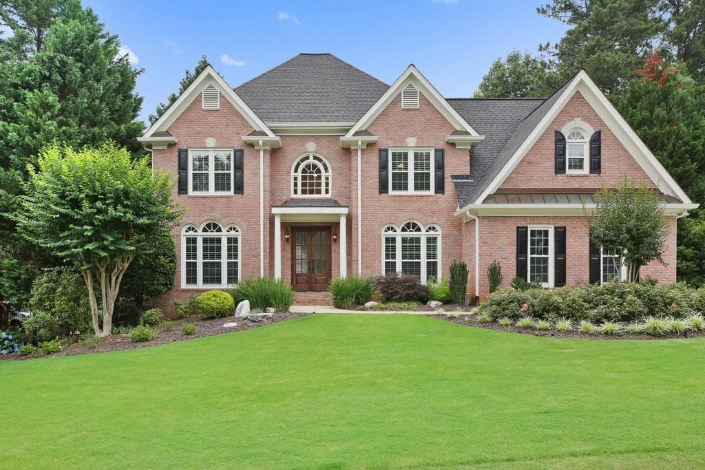 6 bedroom, 3,484 sq ft single family residence sold at 310 Sharpe Lane, Alpharetta, GA 30022
