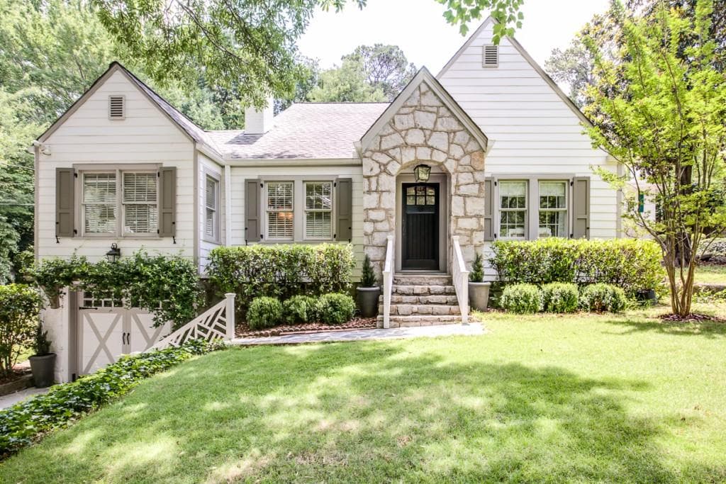4 bedroom, 2,482 sq ft single family residence sold at 742 Gladstone Road, Atlanta, GA 30318