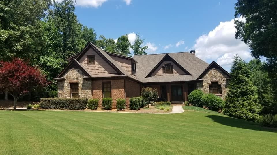 4 bedroom, 4,149 sq ft single family residence sold at 986 Bandol Drive, Hoschton, GA 30548