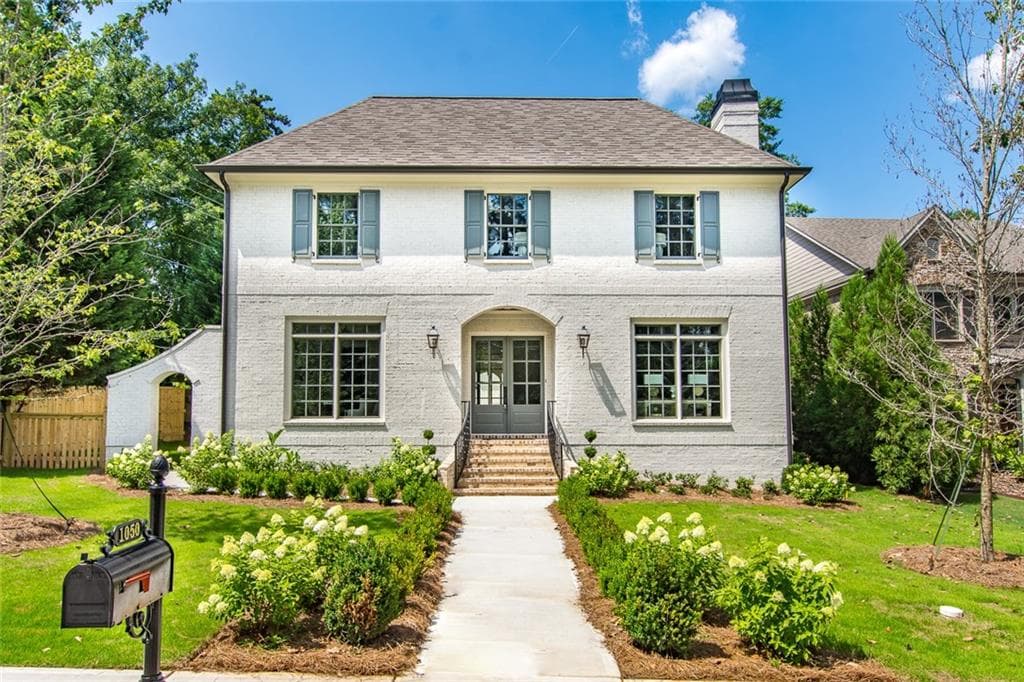4 bedroom, 3,600 sq ft single family residence sold at 1050 Wimberly Road, Brookhaven, GA 30319