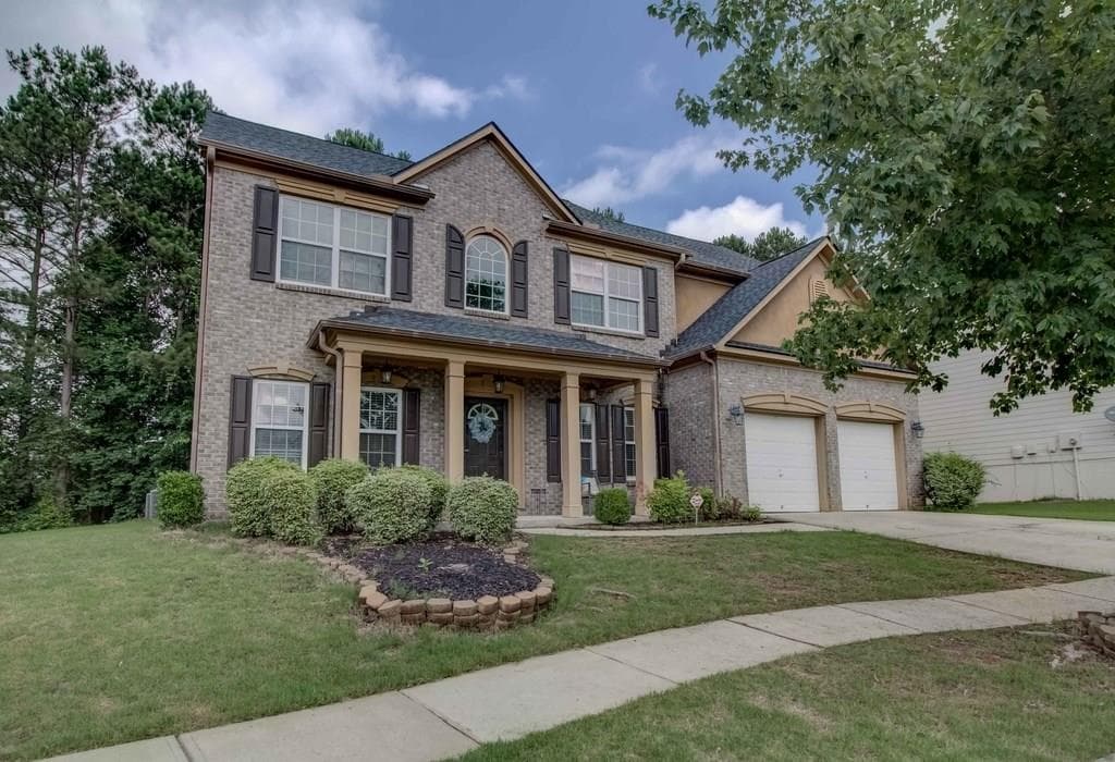 5 bedroom, 3,033 sq ft single family residence sold at 3540 Tupelo Trail, Auburn, GA 30011