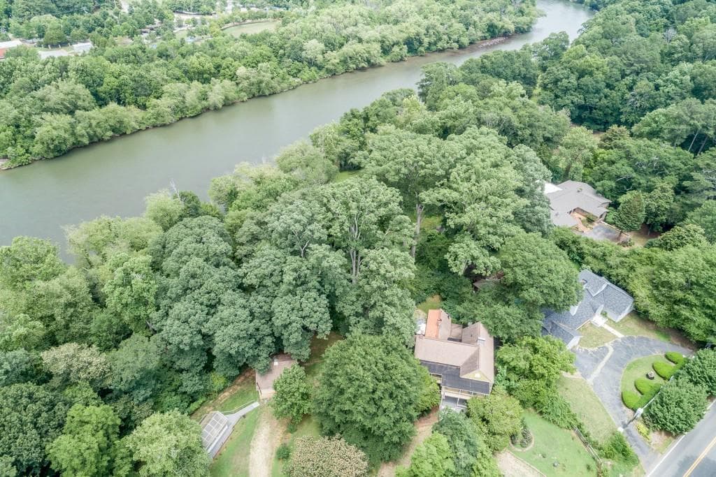 9725 Roberts Drive, Sandy Springs, GA 30350 — most recent listing photo