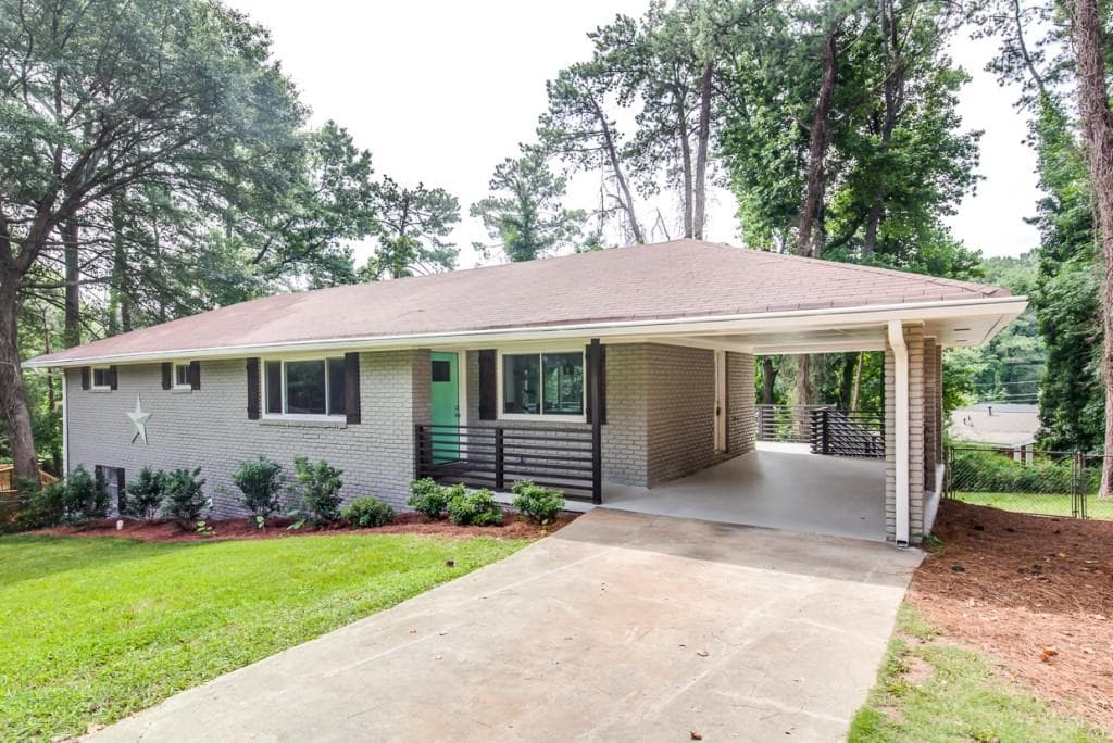 4 bedroom, 1,668 sq ft single family residence sold at 1965 Farris Drive, Decatur, GA 30032