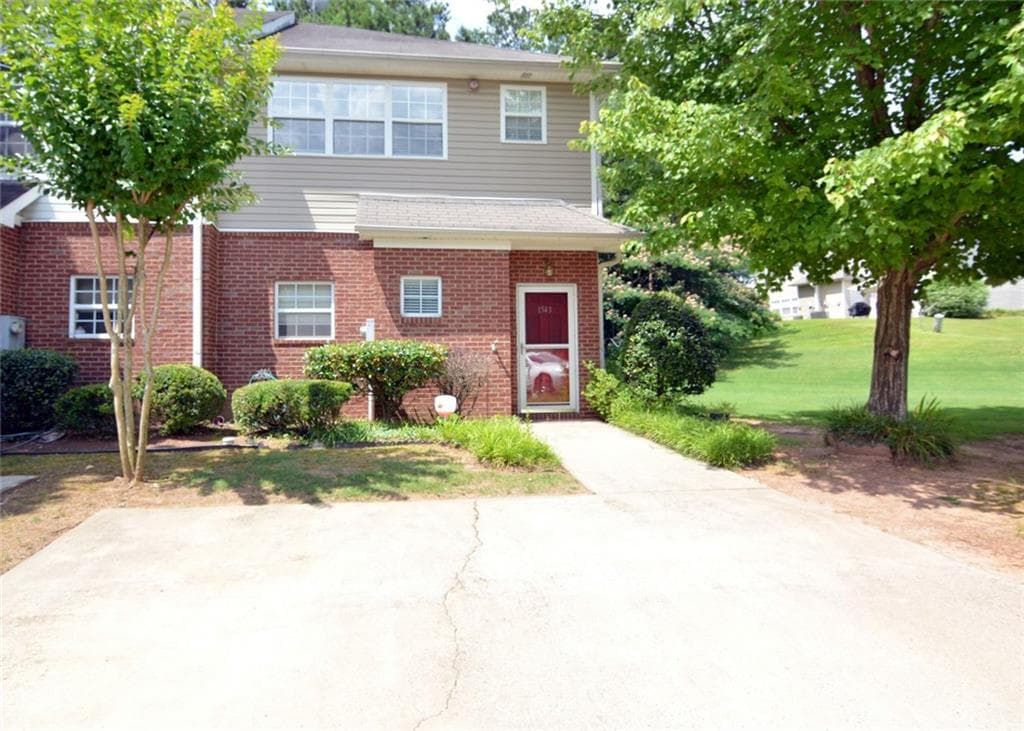 2 bedroom, 1,386 sq ft townhouse sold at 1543 SPRINGLEAF Cove, Smyrna, GA 30080