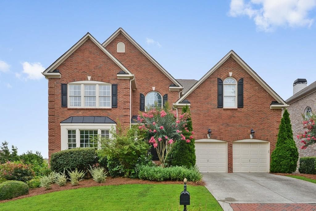 6 bedroom, 5,595 sq ft single family residence sold at 4213 Norbury Court, Smyrna, GA 30080