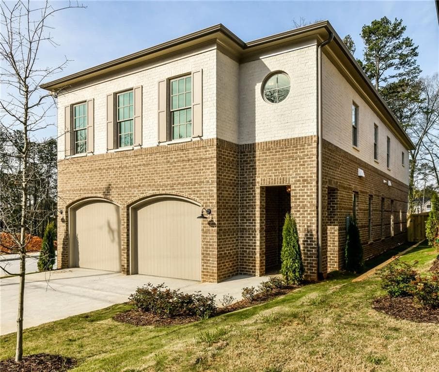 4 bedroom, 3,000 sq ft single family residence sold at 1126 Blackshear Drive, Decatur, GA 30033
