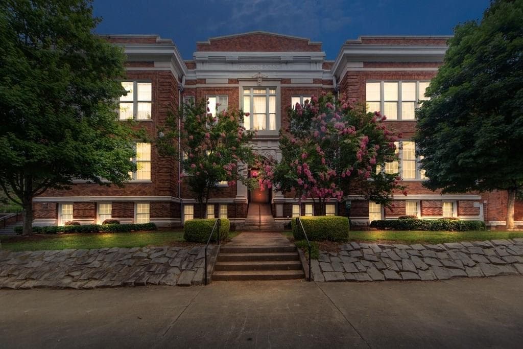 978 North Avenue Unit 205, Atlanta, GA 30306 — most recent listing photo