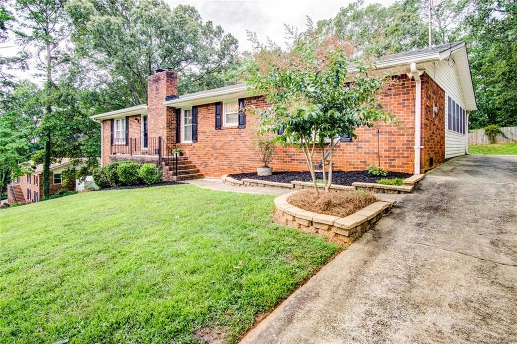 4 bedroom, 3,300 sq ft single family residence sold at 616 Huckleberry Road, Canton, GA 30114